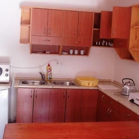 Petra Apartmanok Velem Bagian luar foto