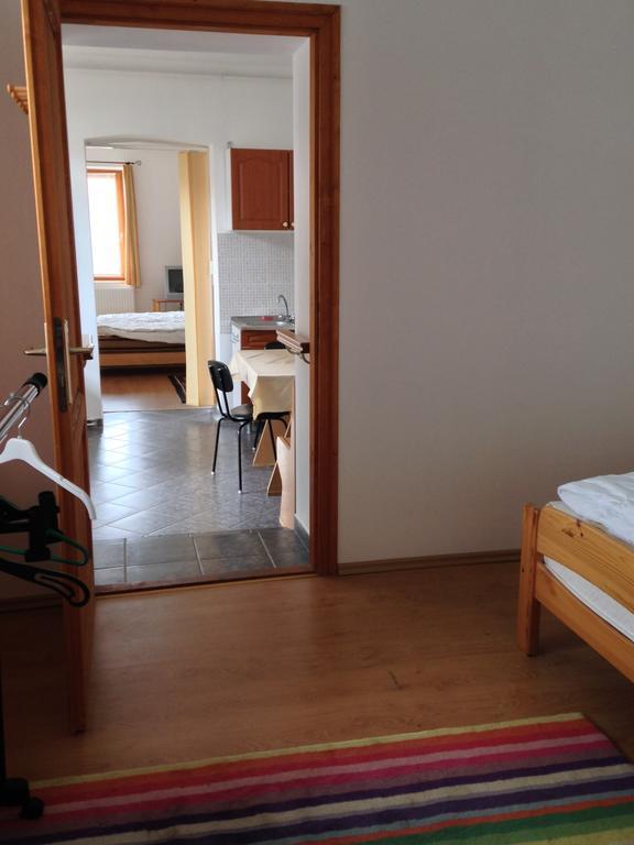Petra Apartmanok Velem Ruang foto