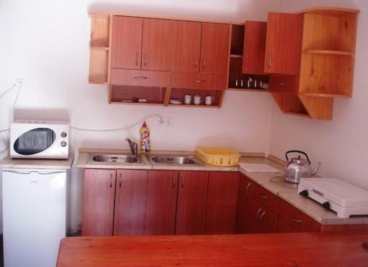 Petra Apartmanok Velem Bagian luar foto